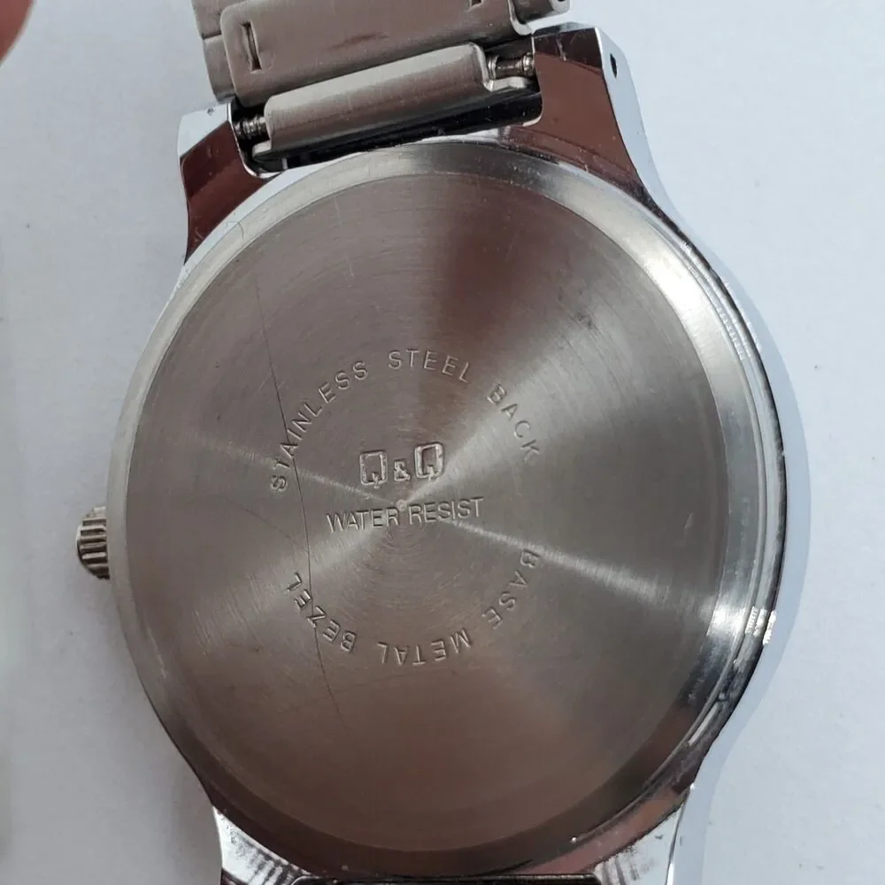 QQ By Citizen Watch Women 32MM‎ White Dial Gray Tone Bracelet New Battery